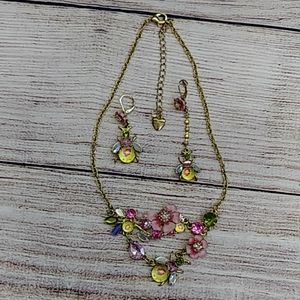 Earring and necklace set